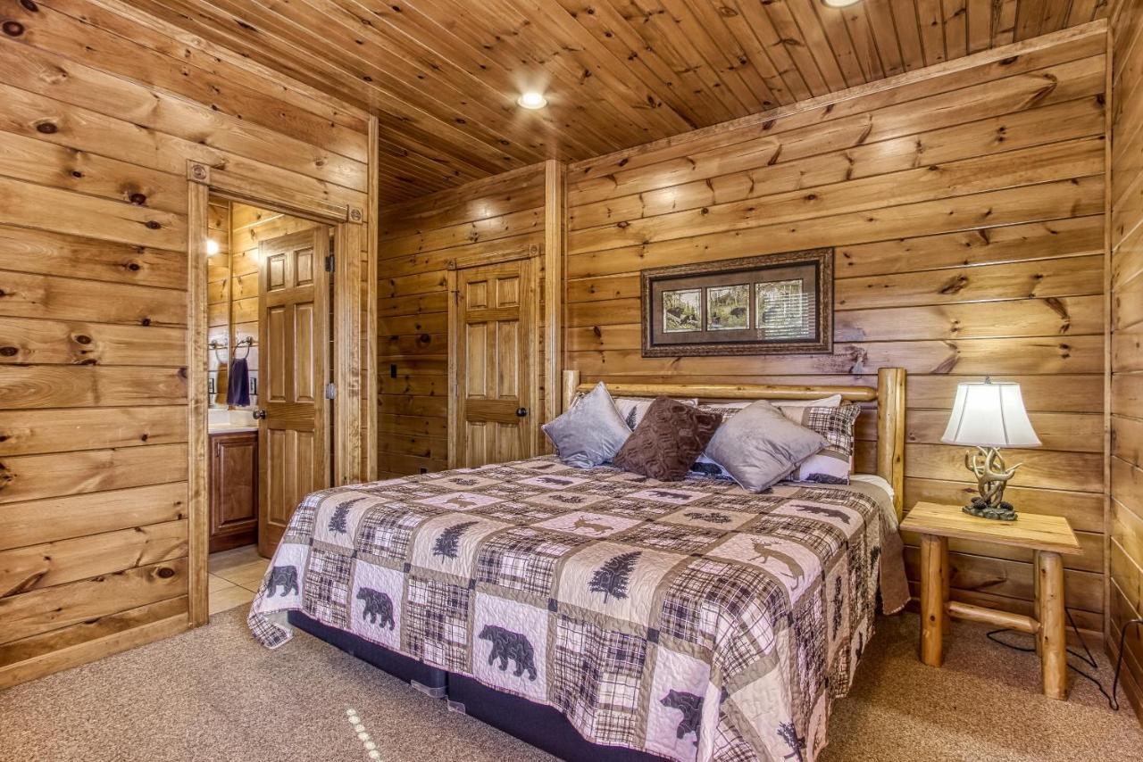 Lazy Bear Lodge, Hot Tub, Resort Pool, Wifi, 1089 Free Tickets Each Paid Day, Dollywood And More Gatlinburg Exterior foto