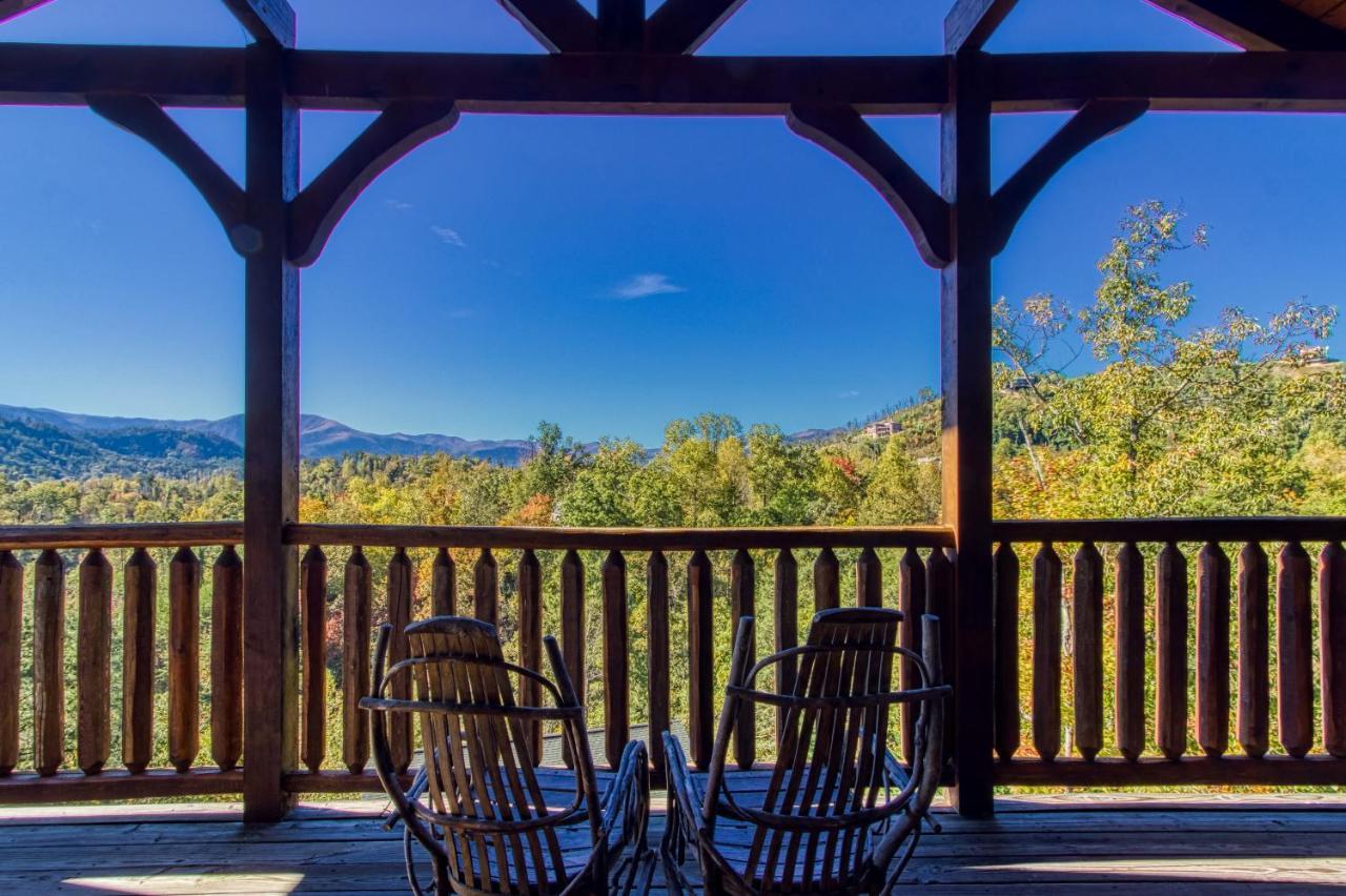 Lazy Bear Lodge, Hot Tub, Resort Pool, Wifi, 1089 Free Tickets Each Paid Day, Dollywood And More Gatlinburg Exterior foto